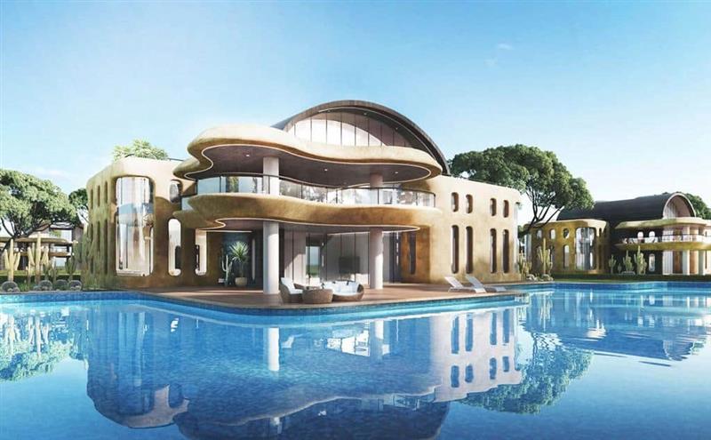 HỒ  BƠI PHÍA TRƯỚC